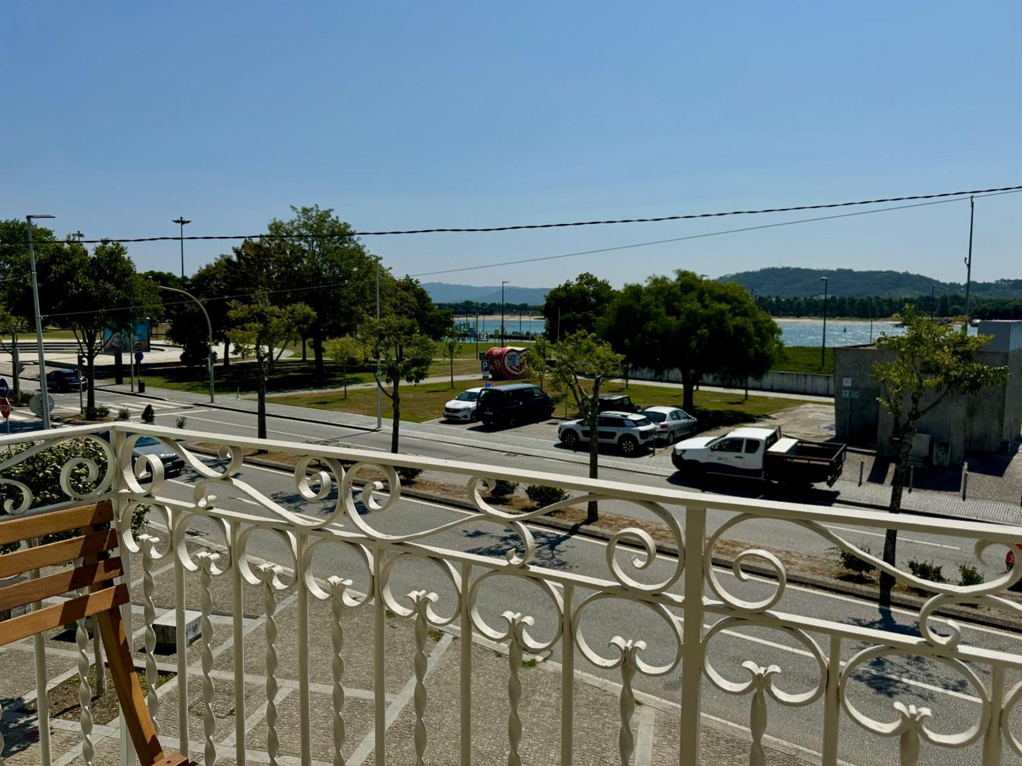 Gigantones Guesthouse Viana do Castelo Bagian luar foto